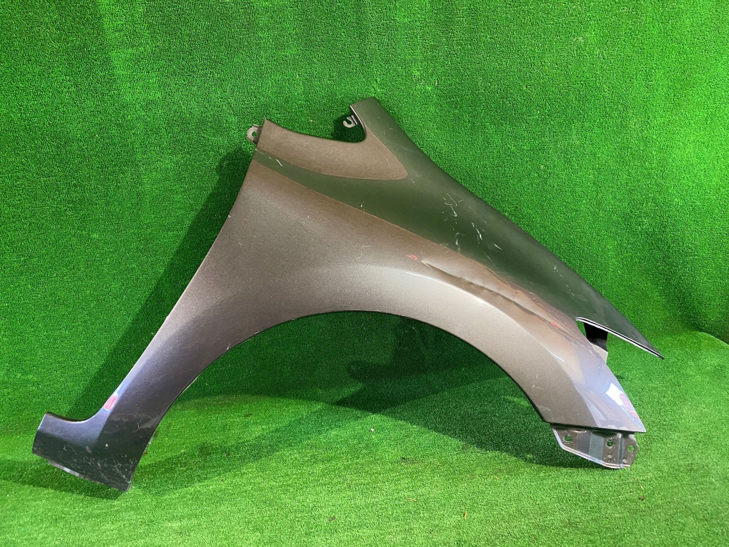 fender front right front TOYOTA AURIS and 07- NR.251