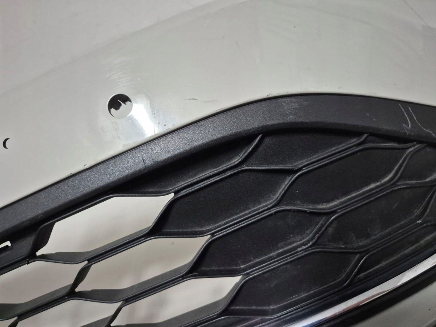 VW TAIGO 21-> bumper front front PDC