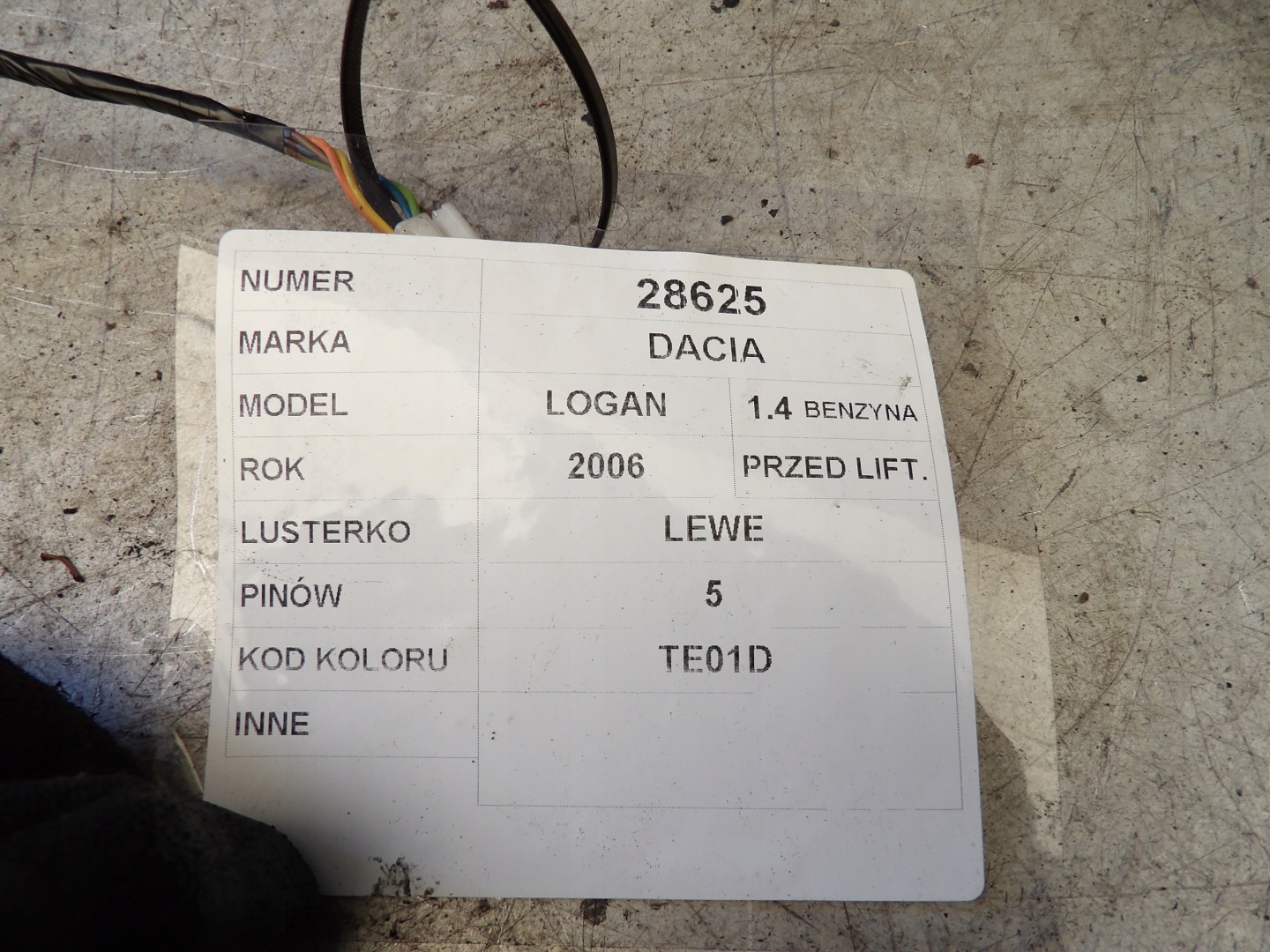 Dacia Logan mirror left