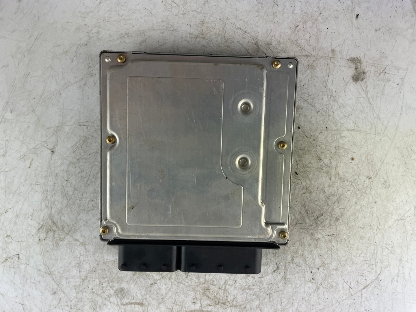 unité de commande électronique uce moteur DDE7 789 572 BMW 3 E46 320d 0 281 010 565