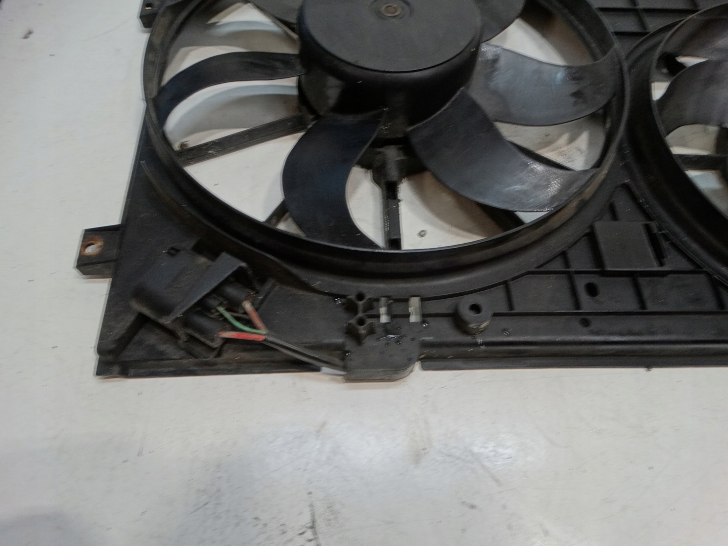 ventilátor chladiče VW 1K0121207T