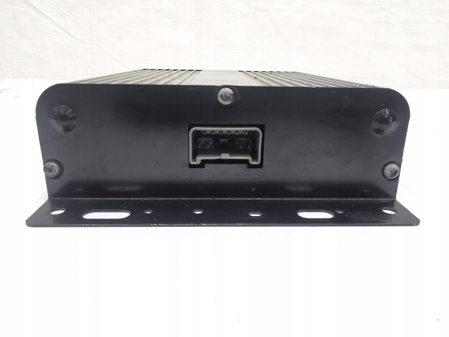 amplifier radio FORD MUSTANG 6R3T-18C808-AB