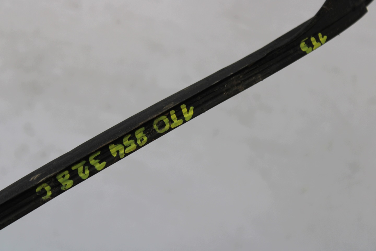 moulding windows windscreen 1T0854328C VW TOURAN 1T3 1T0 LIFT