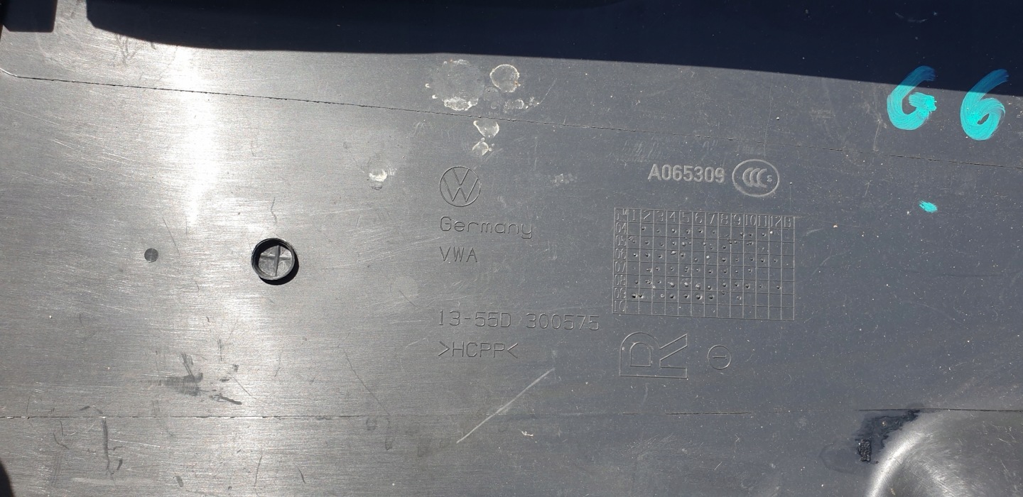 Blende Abdeckung Blende Abdeckung SLUPKA B DOLNE mitte VW GOLF VI 6 5K OE