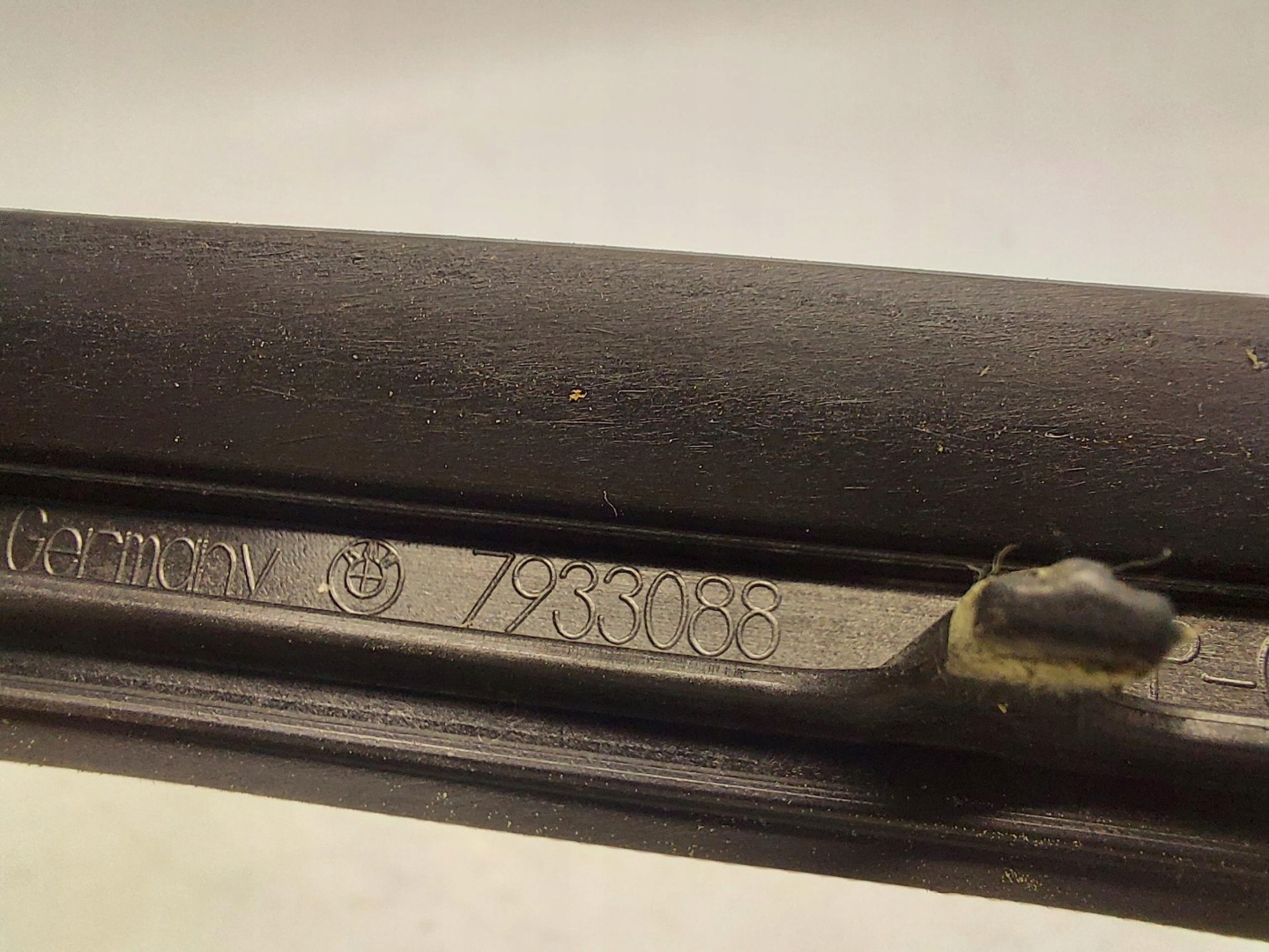 BMW i4 G26 4 GranCoupe, 2023 moulding cap windows right front oryg 7933088