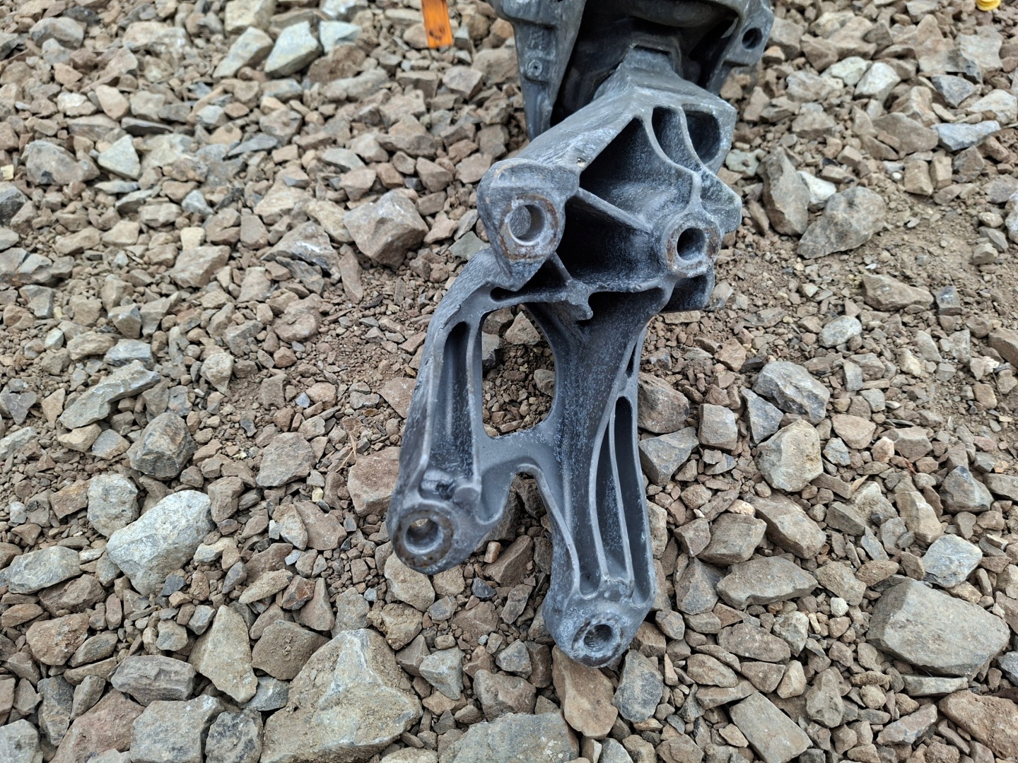support engine mount A4 B8 8K A5 8T TDI 8K0199307BP