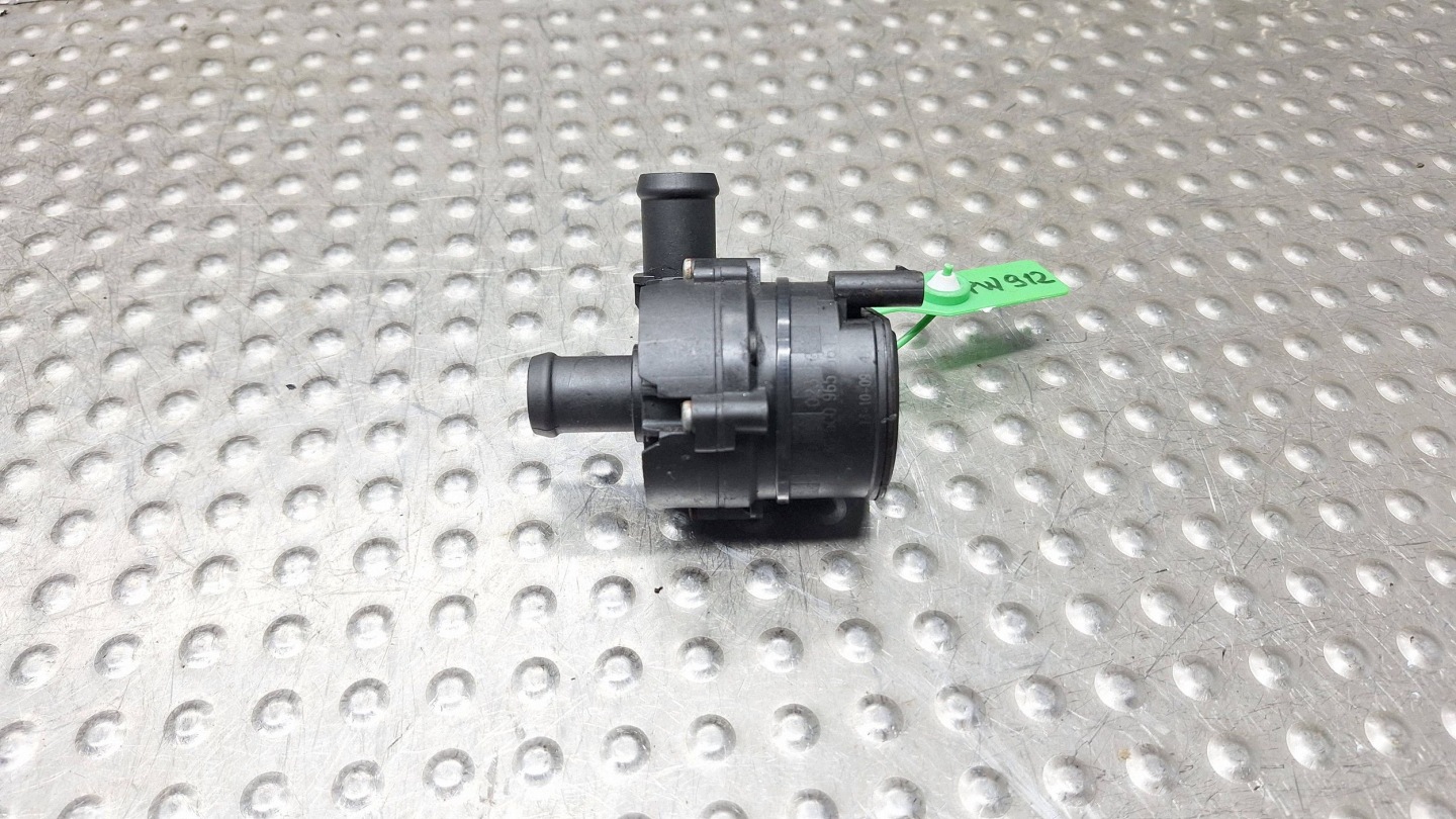 dodatna pumpa vode 5G0965567A AUDI A3 8V GOLF VII OCTAVIA III 2.0 TDI