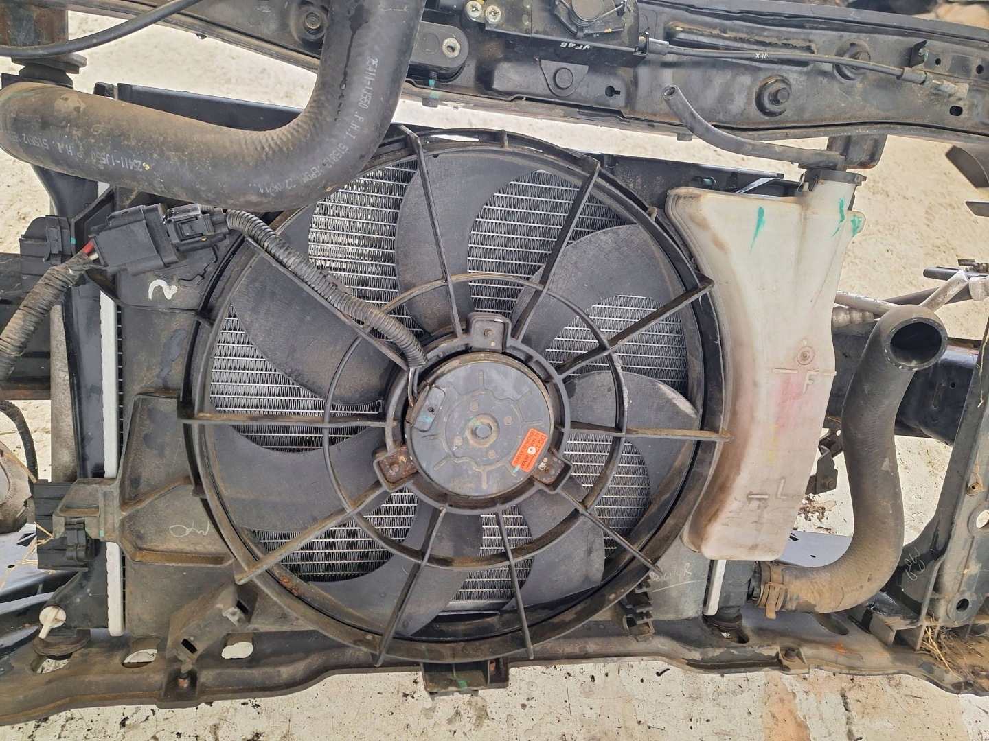 HYUNDAI I20 LUFT 12-15 support panel for radiators petrol