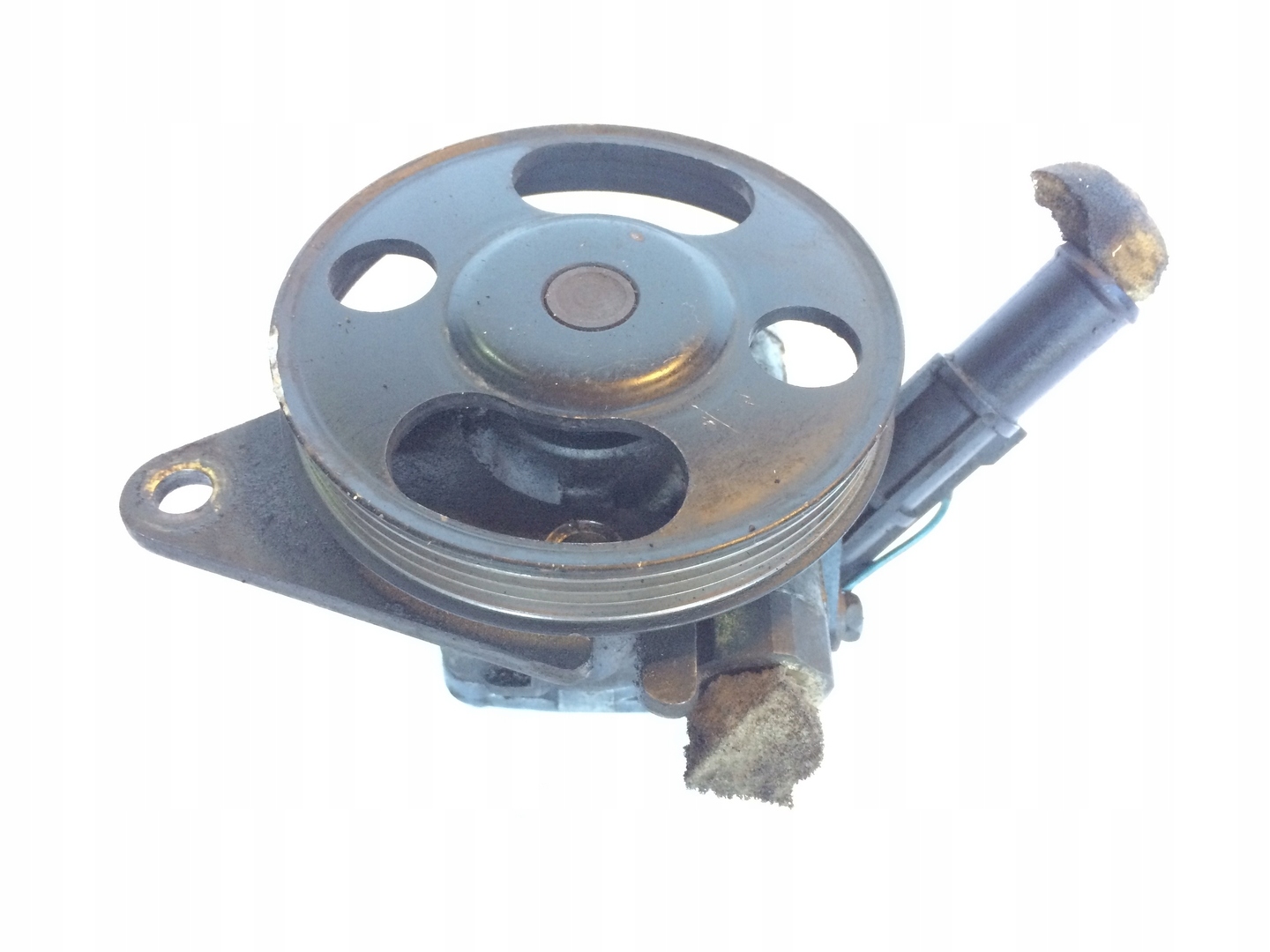 servo pump KIA SHUMA 68718 KYB