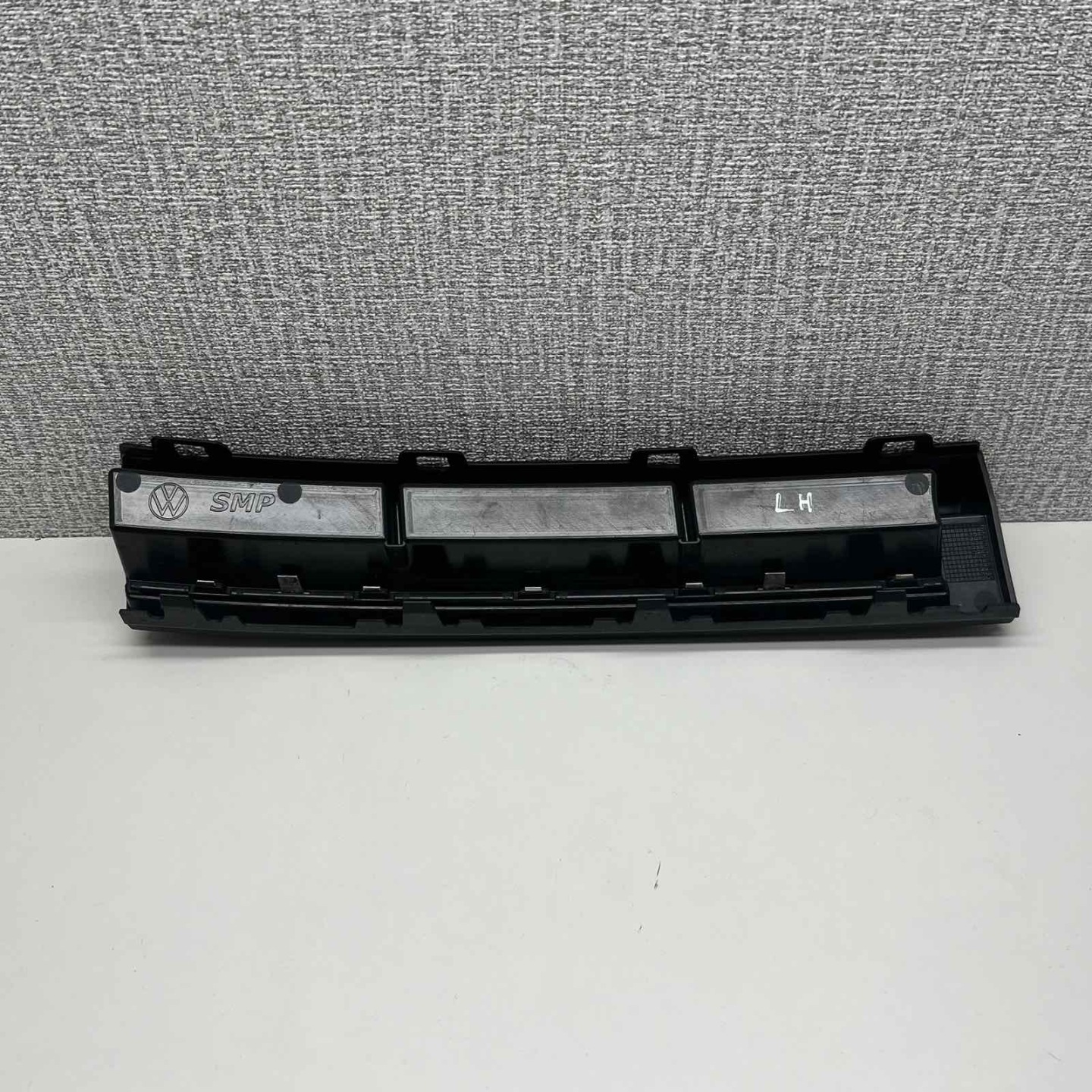 VW T-ROC moulding of a bumper left left front front 3J0853711