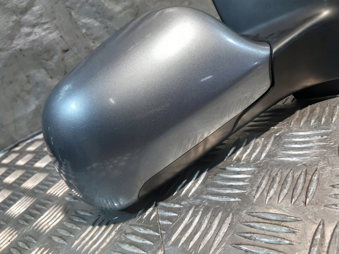 mirror right MALE electrics 5 PIN AUDI A6C5 K: LY7L