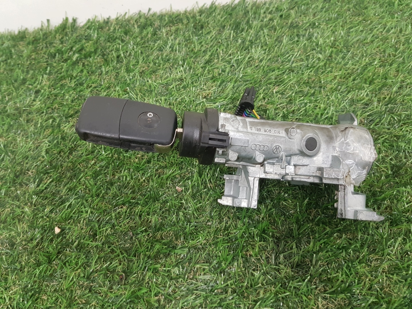 ignition Z KLUCZYKIEM VOLKSWAGEN GOLF 5 1K0905651B