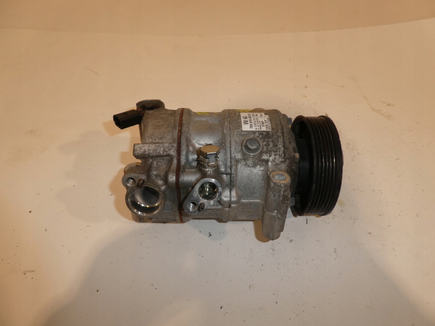 compressor compressor; of the air conditioning VW T5 LIFT T6 7E0816803B