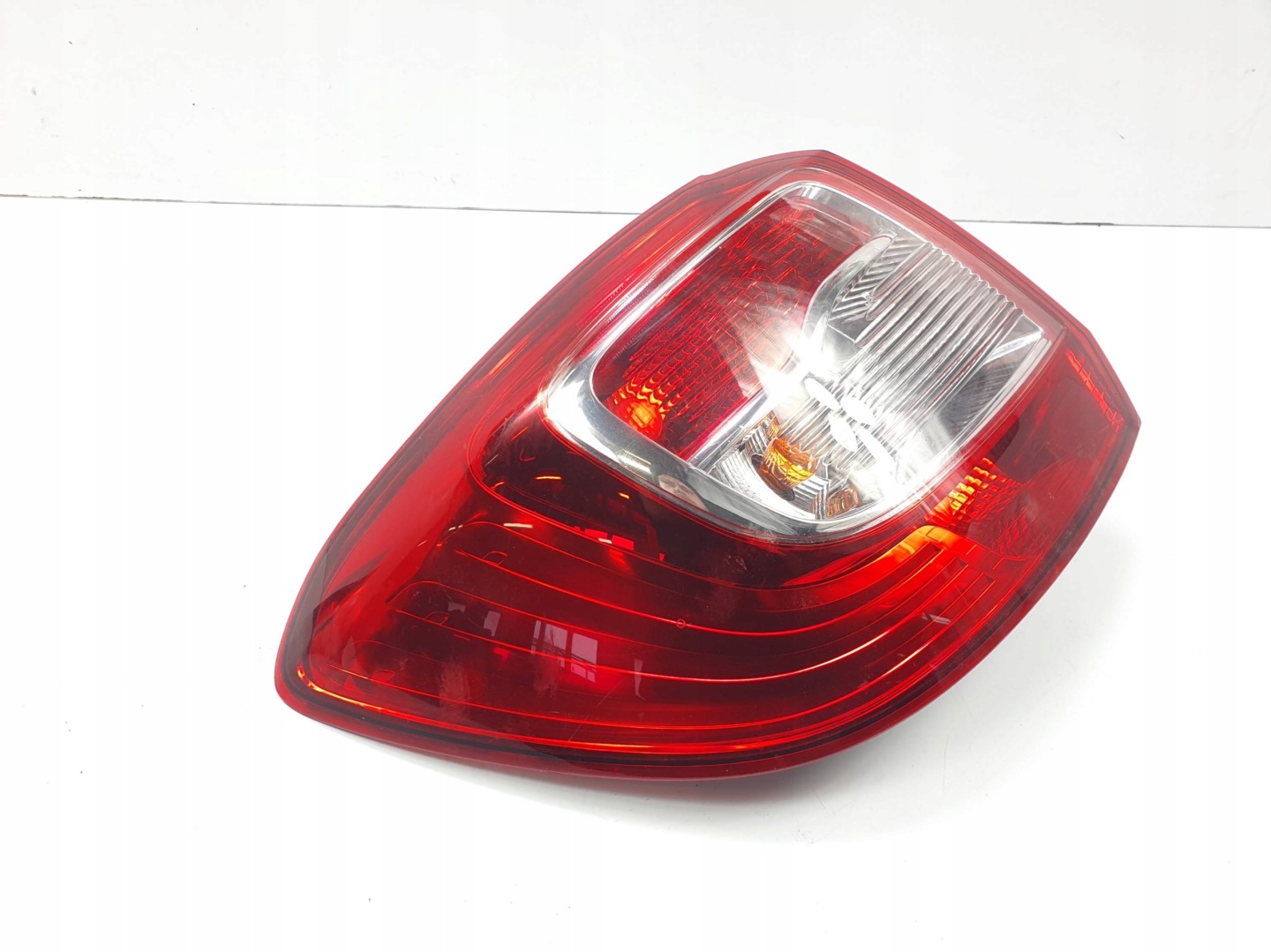 light left rear part 265554085R DACIA SANDERO II