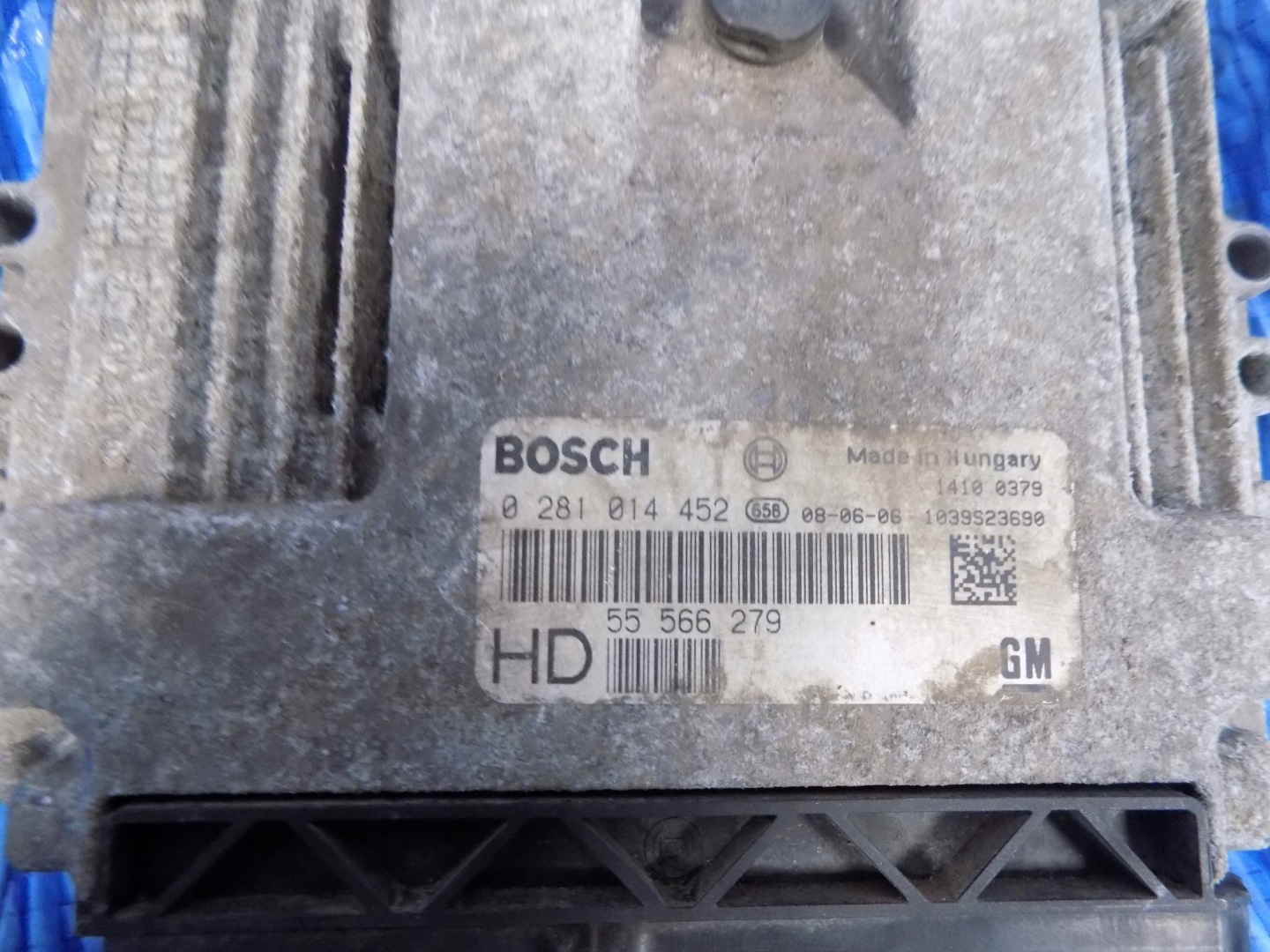 computer control unit of the engine OPEL ZAFIRA B 1,9CDTI