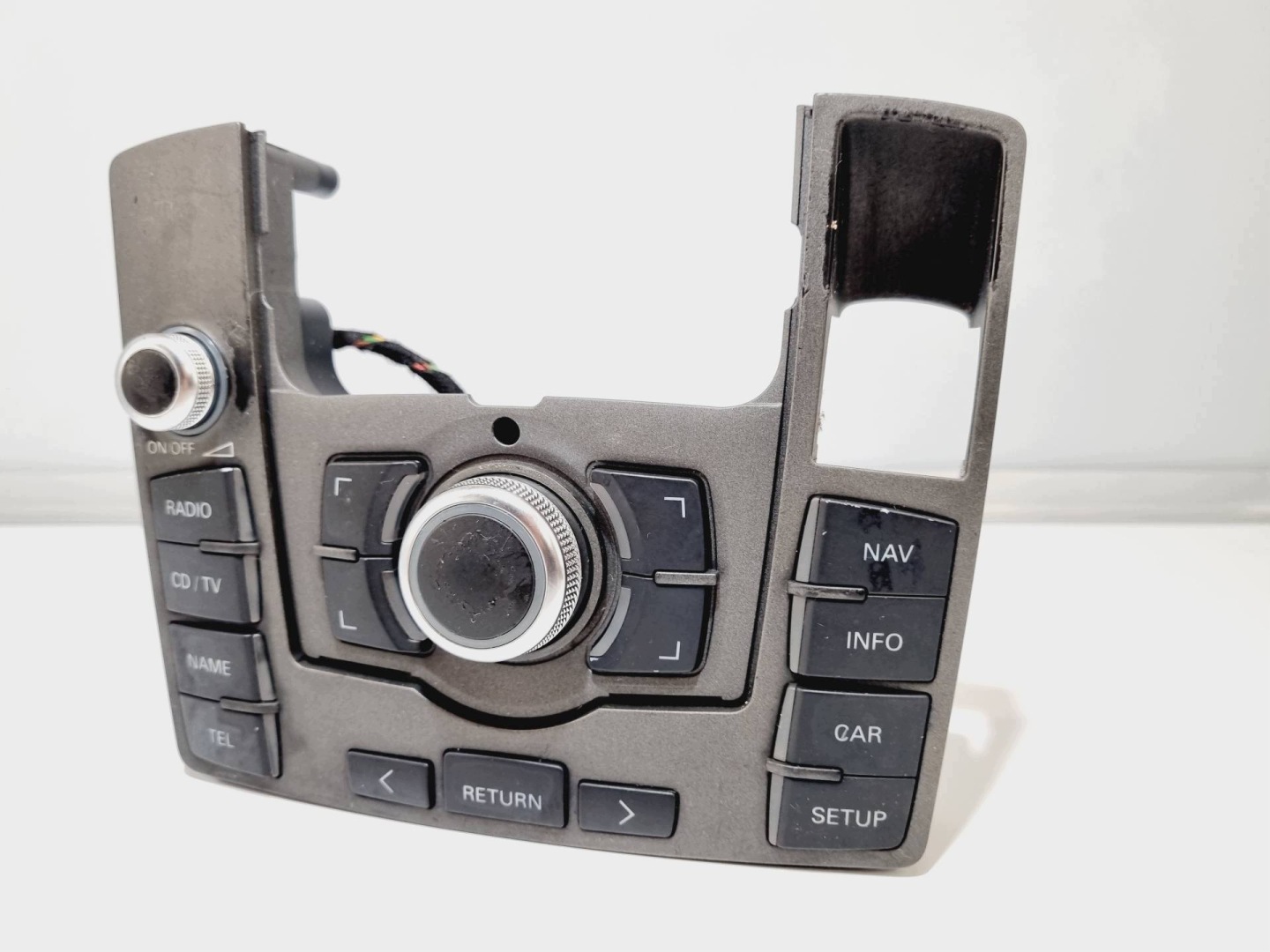 Panel radia Audi A6 C6 2004 4F0910809