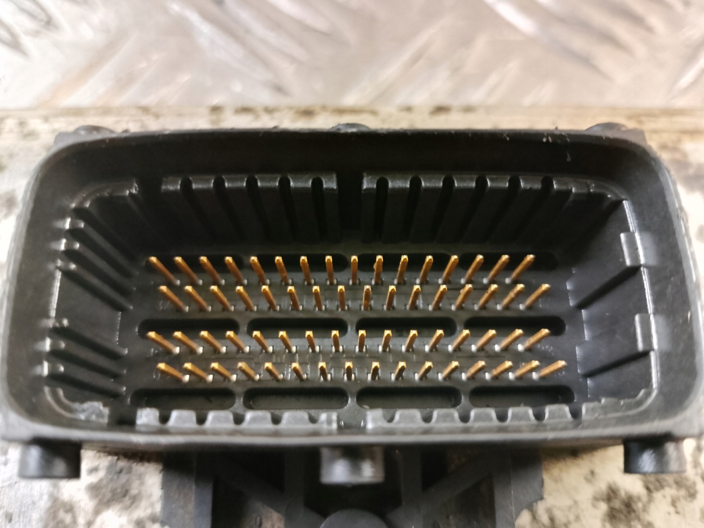computer control unit of the engine SAAB 9-3 II 2.0T 55567225