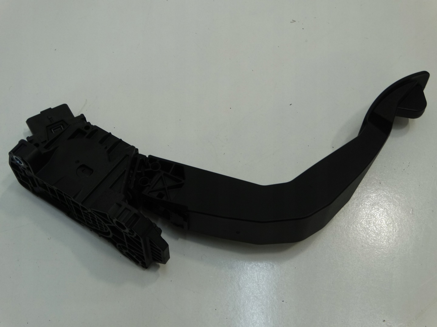 potentiometer accelerator pedal CITROEN C4 III 9837891880 2020R.