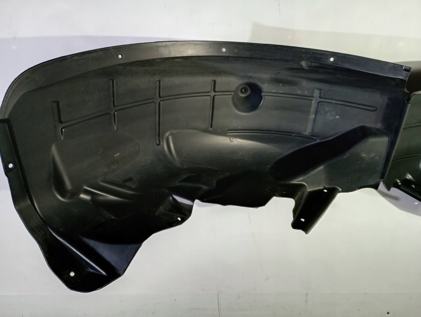 mudguard rear part rear. left Maserati Levante 2016r.