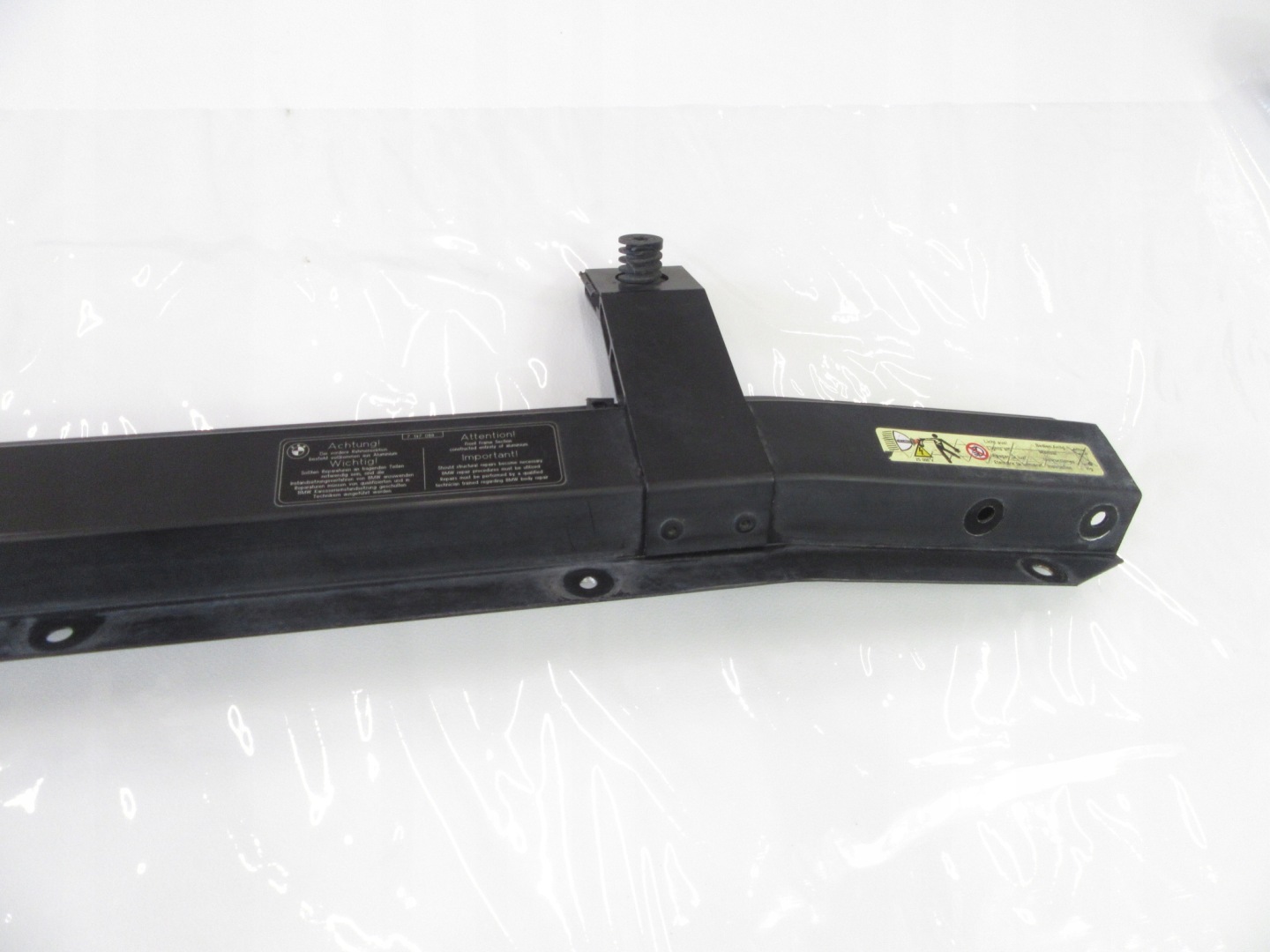 pillar iron support panel for radiators sider BMW e63 e64