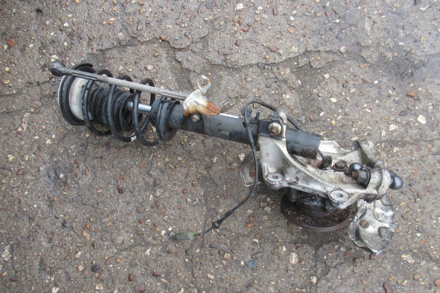 BMW E90 2.0 and McPherson left front EU.