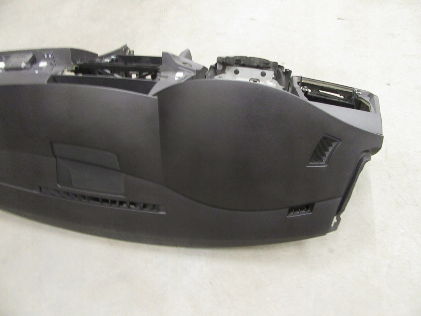 dashboard instrument panel BMW 5 e60 e61 EUROPA 05-07r. kubki black