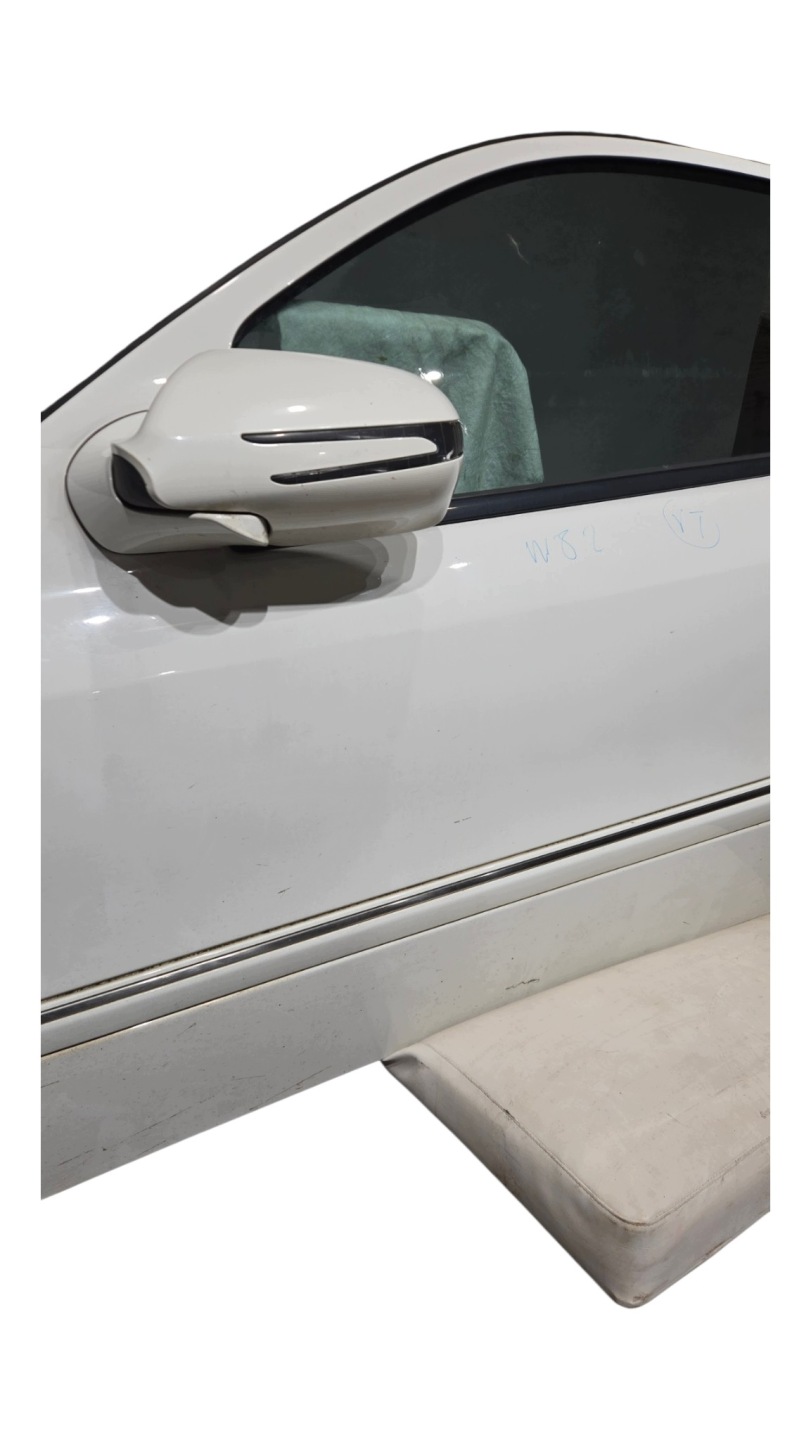 MERCEDES W203 CLC - dveře předek přední levé 650