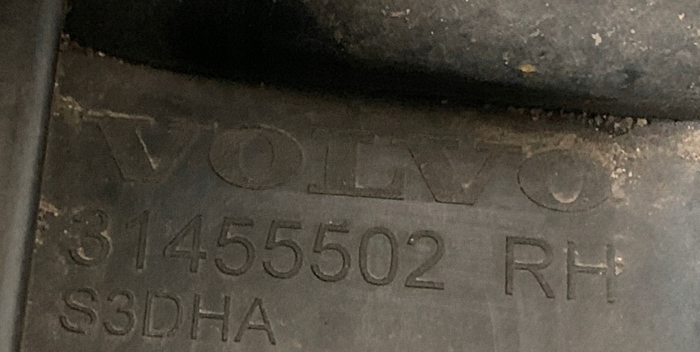 bumper bracket right rear part VOLVO V60 II 31455502