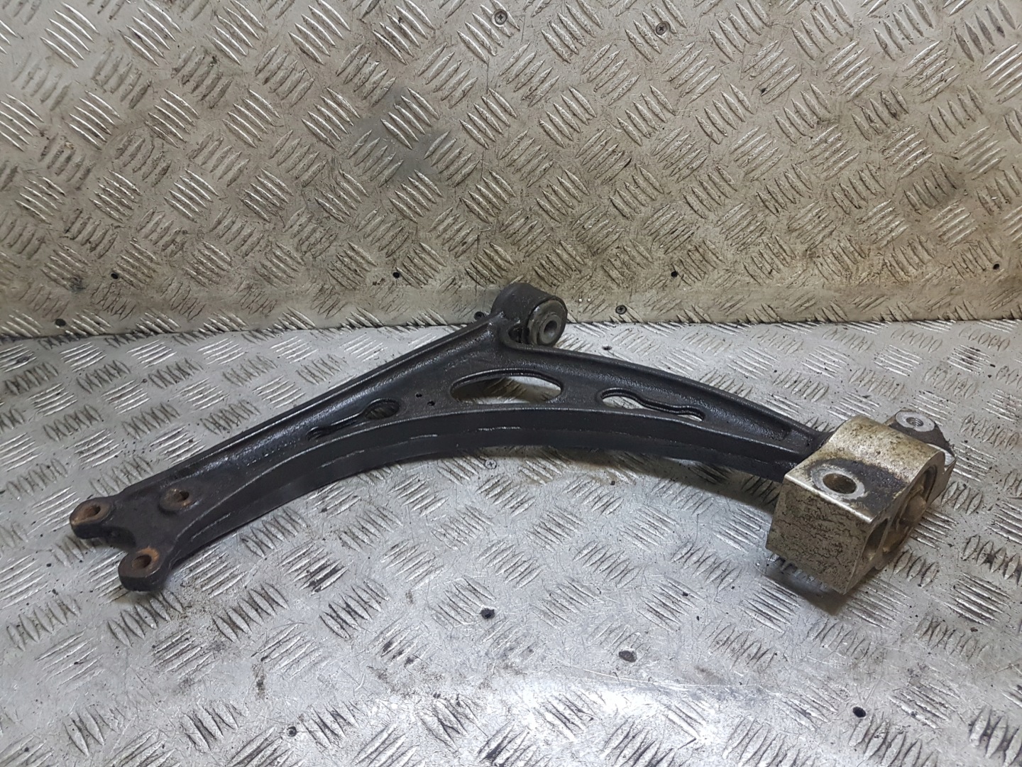 arm left front AUDI A3 8P 1K0407153G