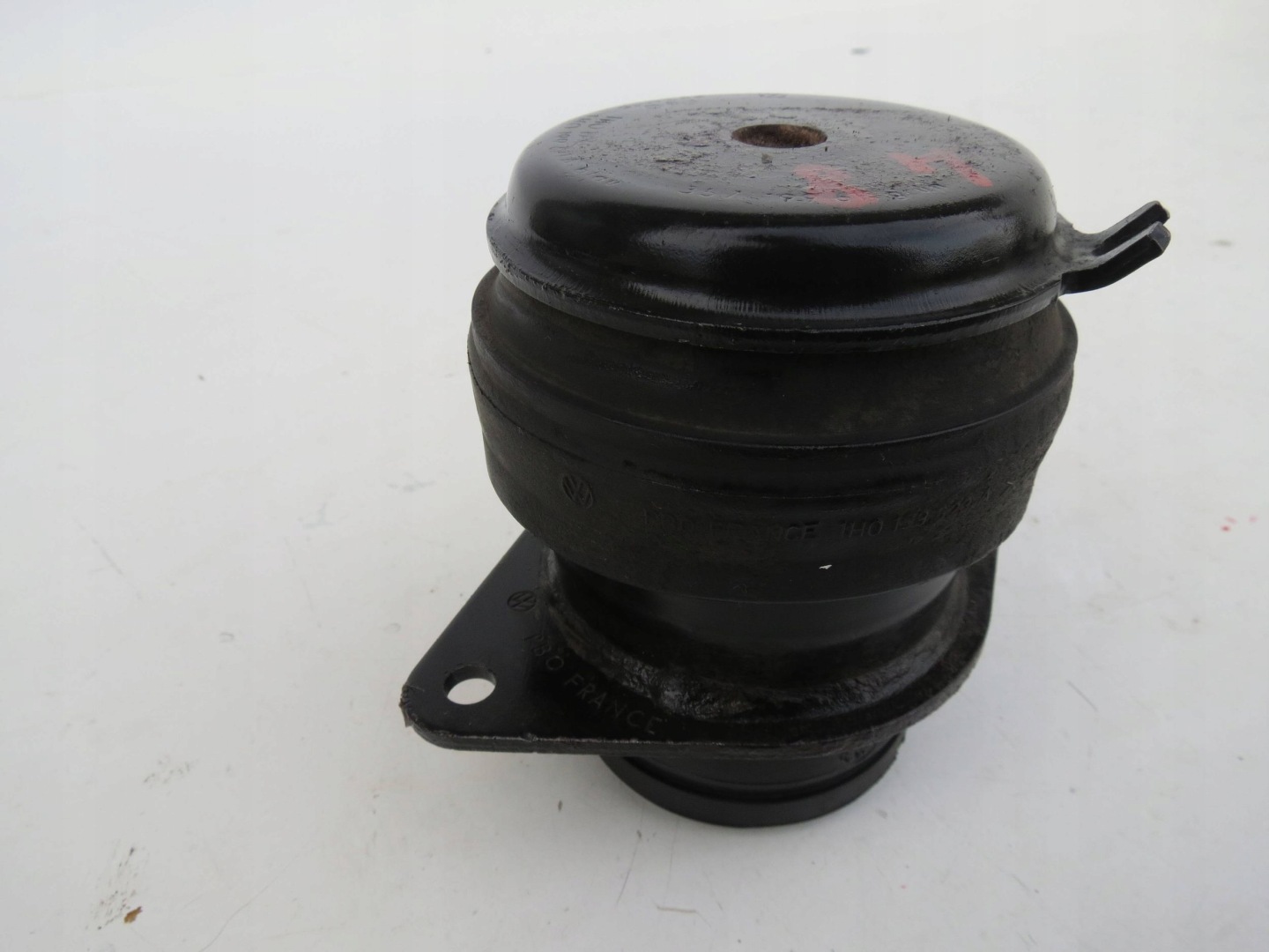 engine mount VOLKSWAGEN PASSAT B4 2.0 1H0199625