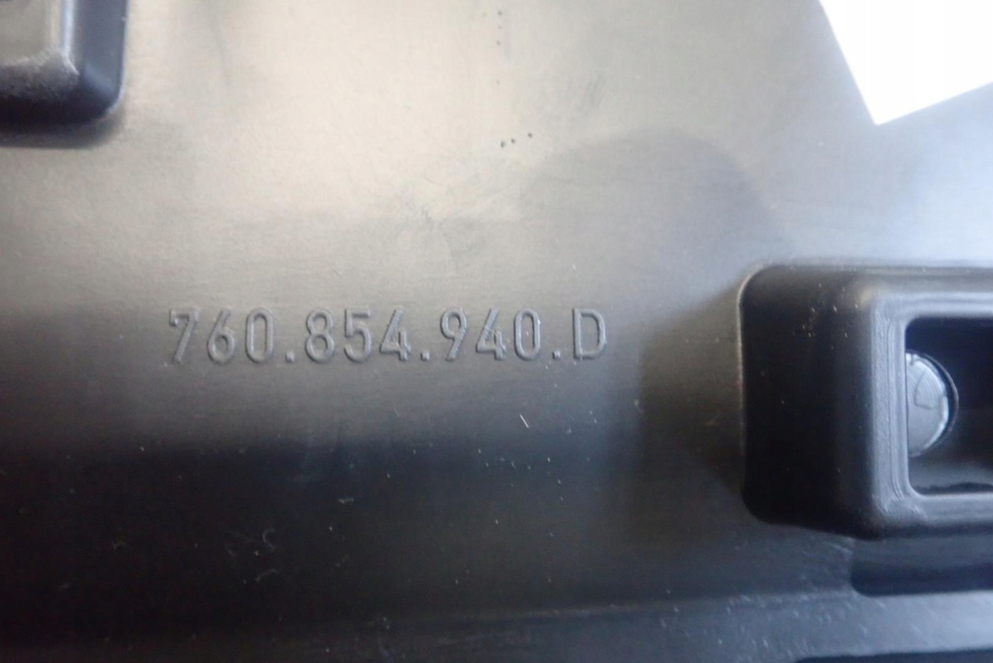 moulding door right front VW TOUAREG III 2018