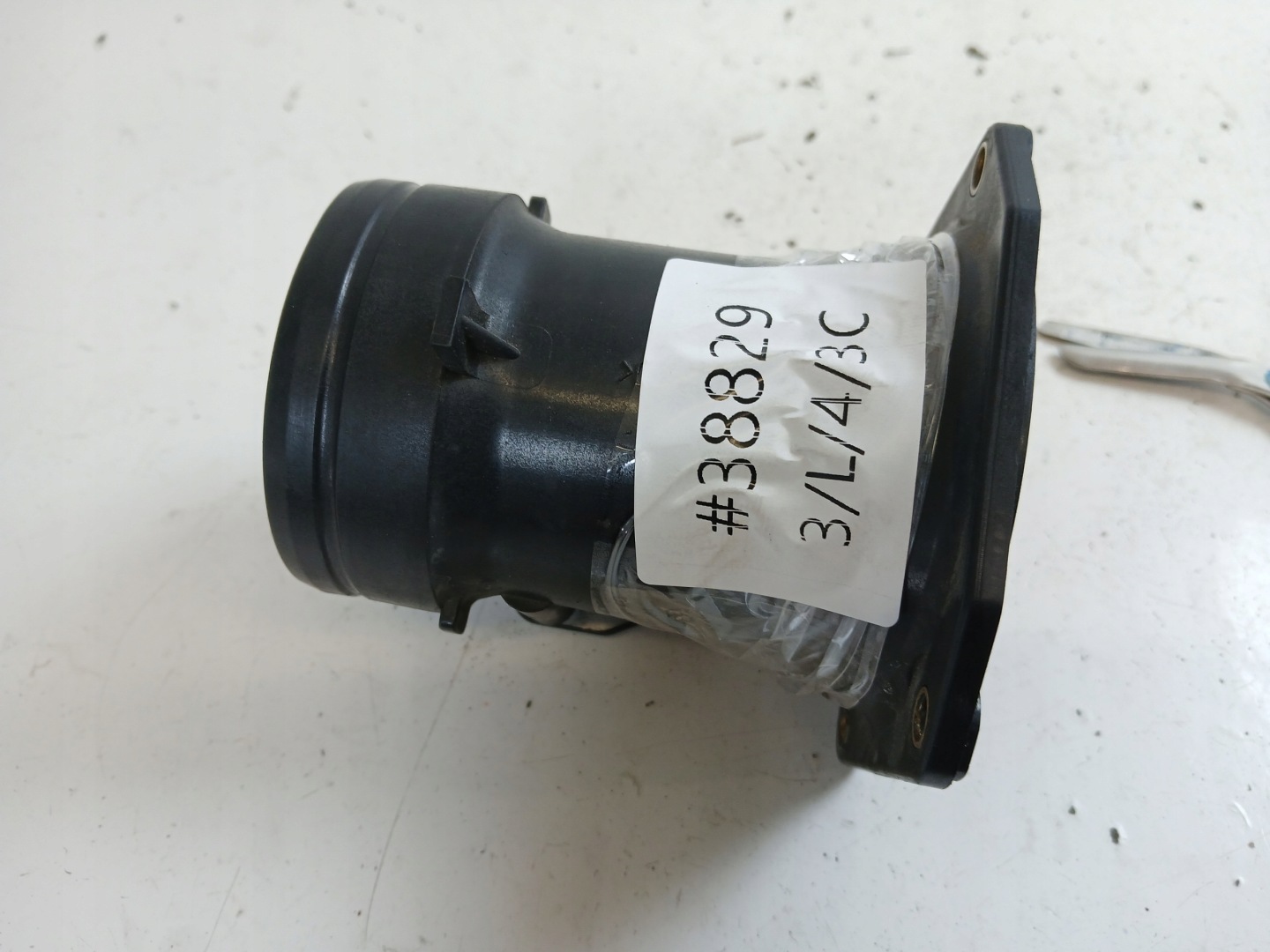 AUDI A4 B5 1.6 flow meter 06B133835AQ