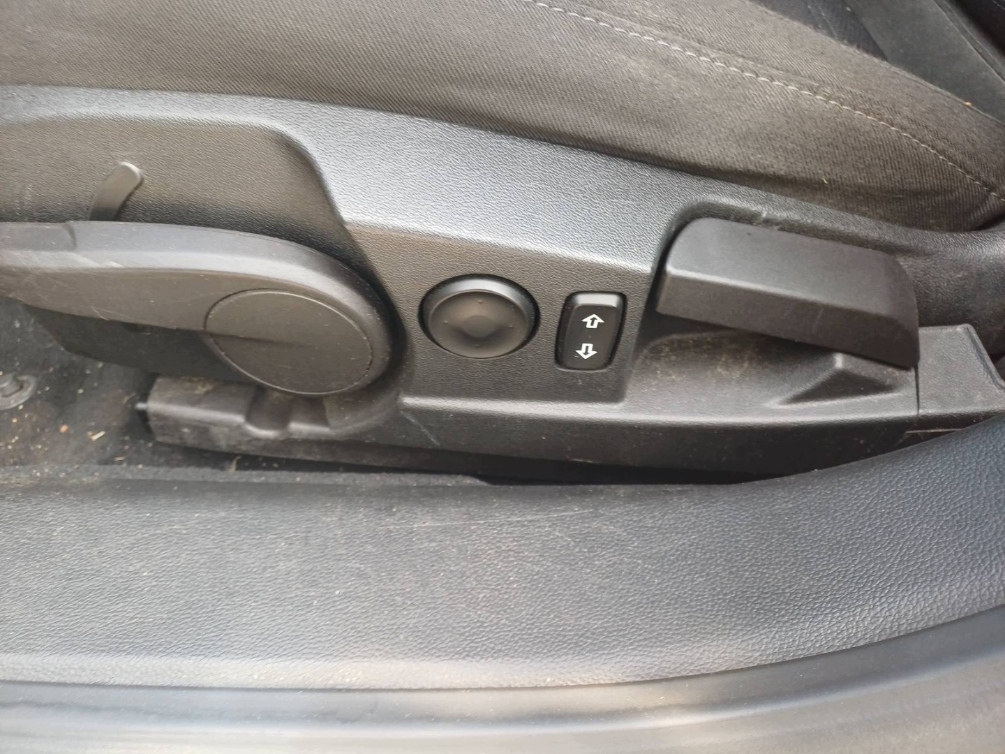 seats KOMPLET left right seat rear part + side + TUNEL OPEL INSIGNIA A