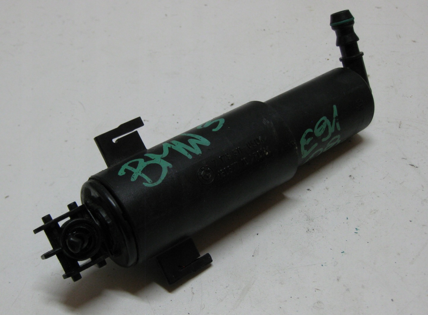 BMW 3 E91 washer nozzle REFLEKTORA 7179311