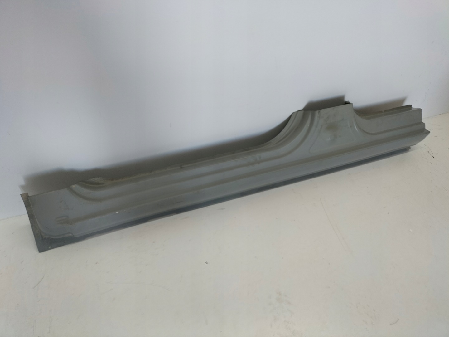 threshold side left HYUNDAI TRAJET 00