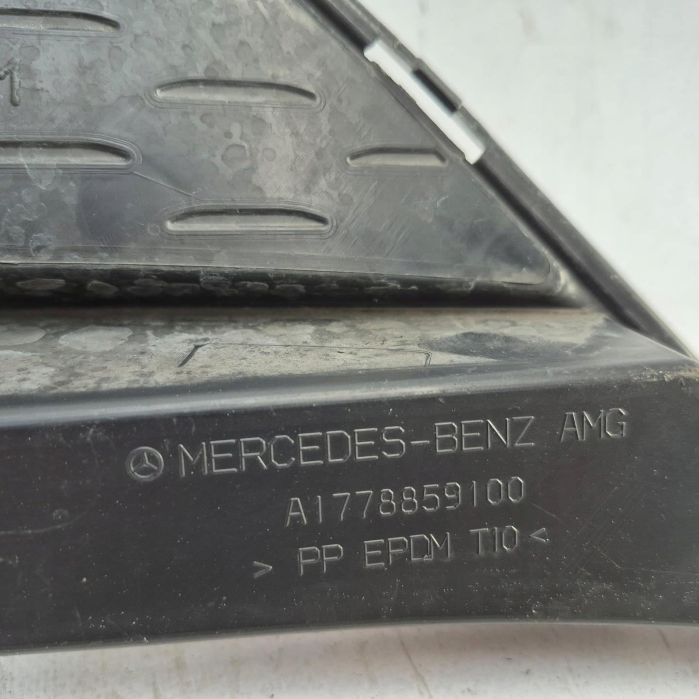 MERCEDES BENZ A-KLASA W177 AMG grid central bumper front A1778859100