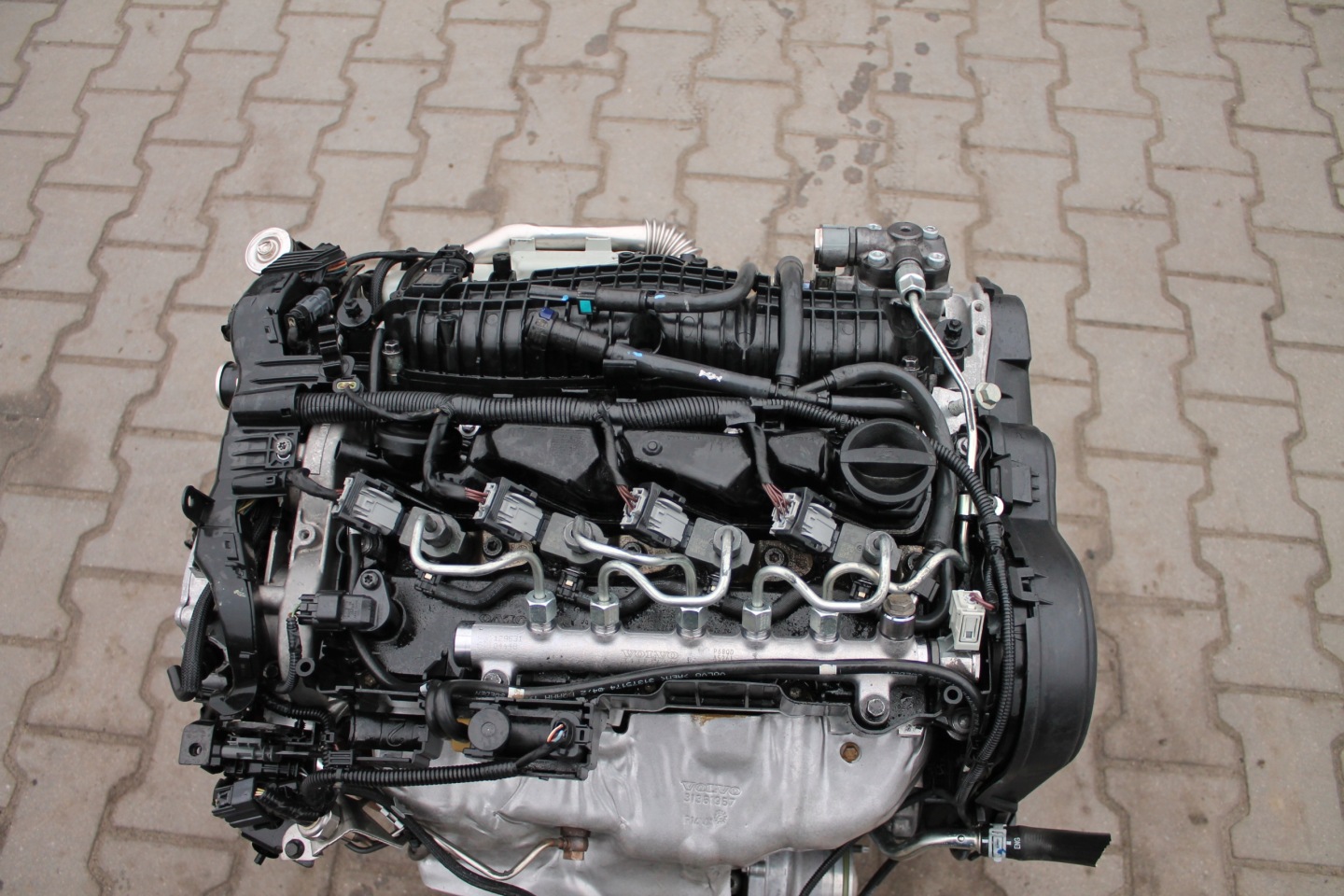 engine complete VOLVO D4204T16 40 TYSKM