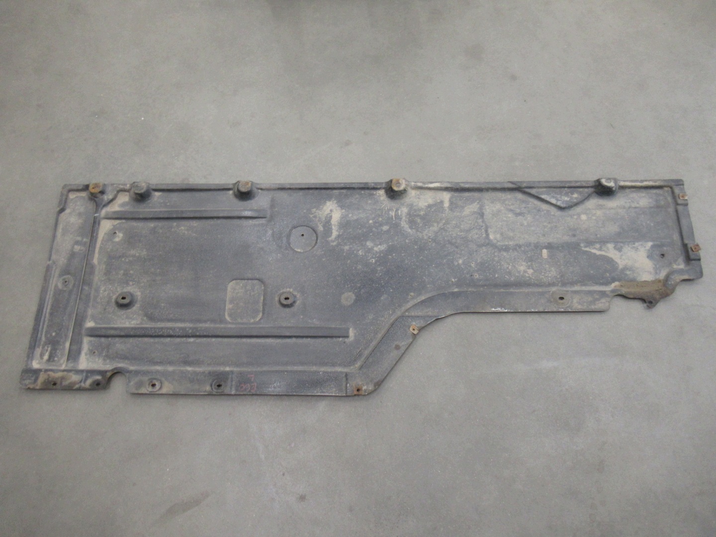 cover lower chassis left BMW e60 e61 sedan KOMBI