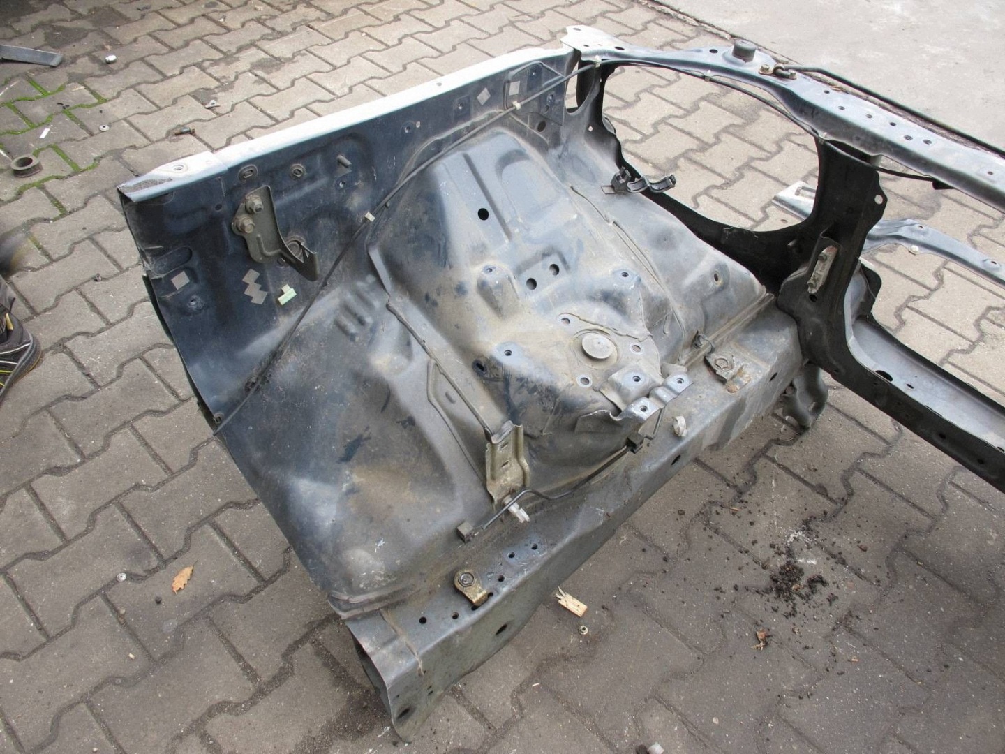 MITSUBISHI PAJERO IV 06- support panel for radiators quarter left right A72 KPL