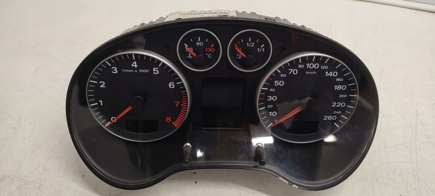 budíky Audi A3 8P LIFT 3D 1,6 FSI