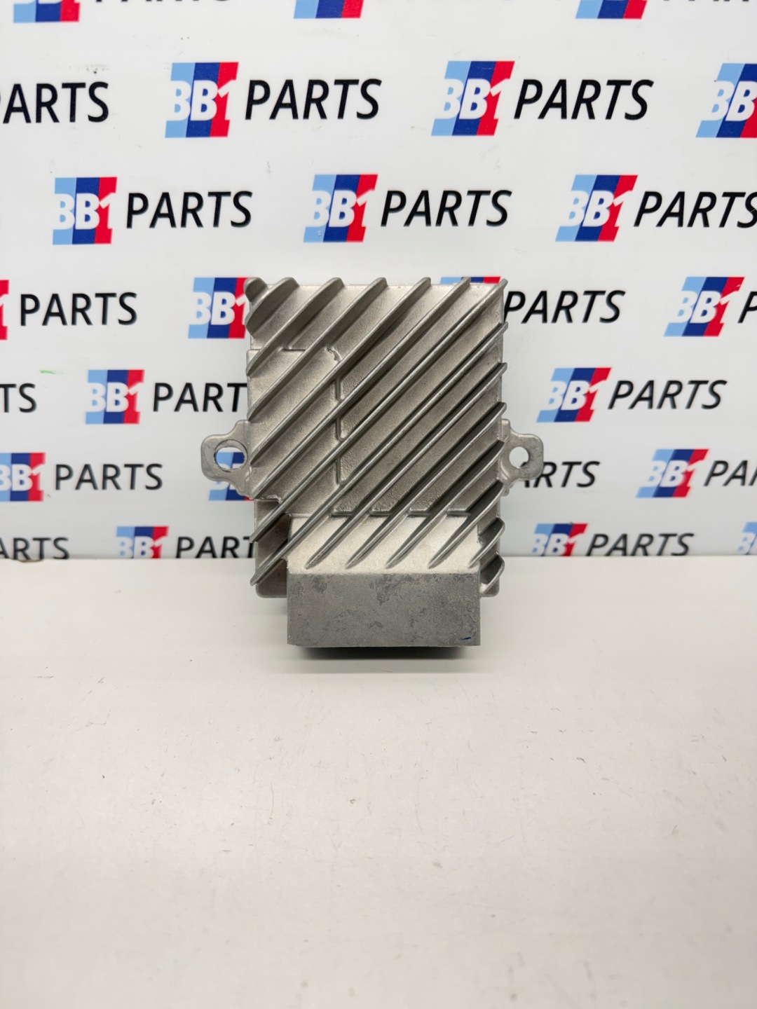 BMW F80 amplifier HARMAN module ACTIVE SOUND design 6834091