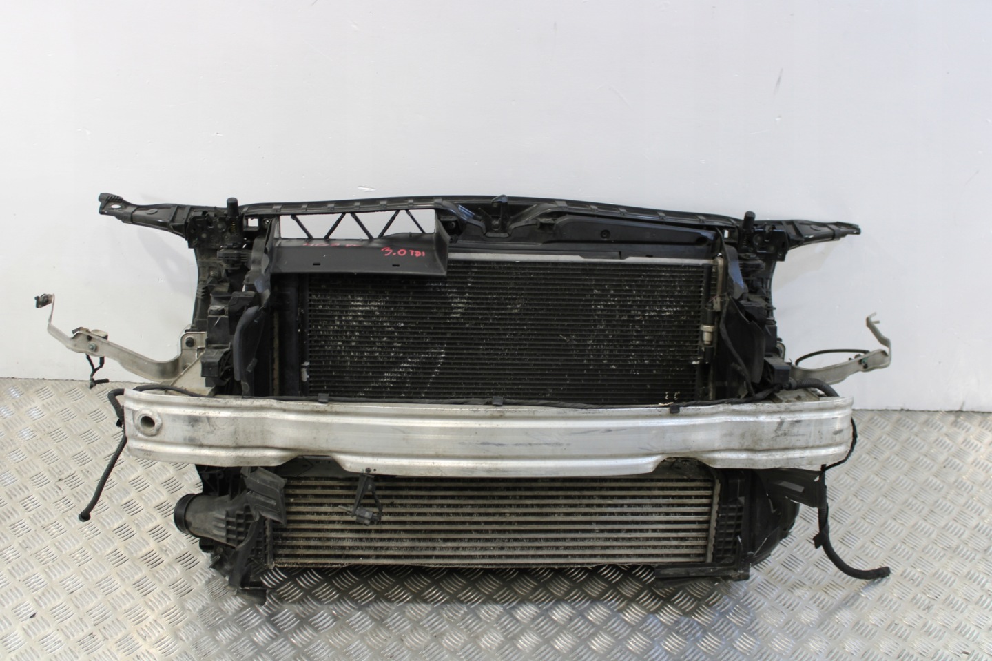 support panel for radiators front pillar radiator AUDI A6 C7 4G0 4G9 LIFT 3,0 TDI