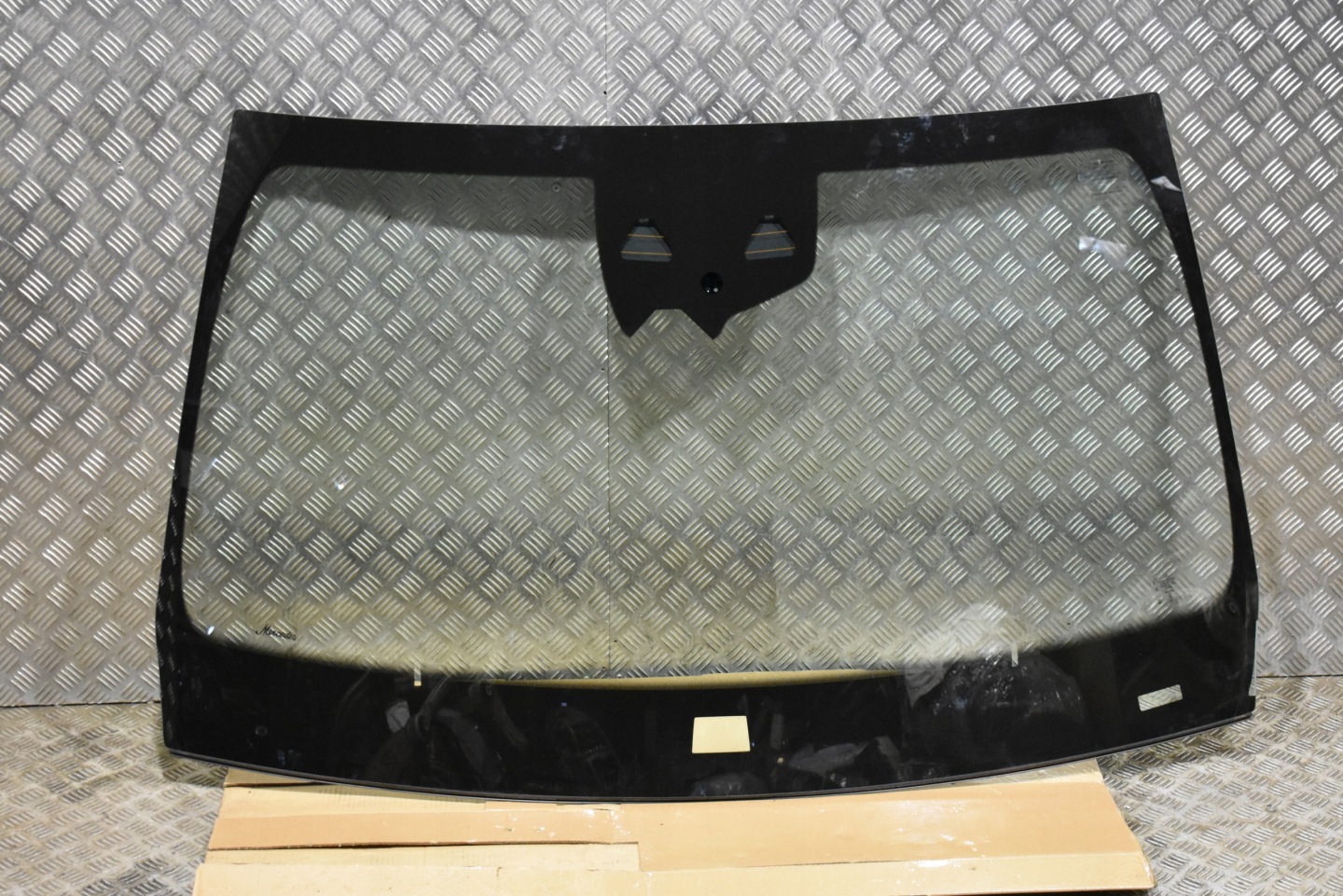 IDEALNA window iron front front 25R. MERCEDES W214 1