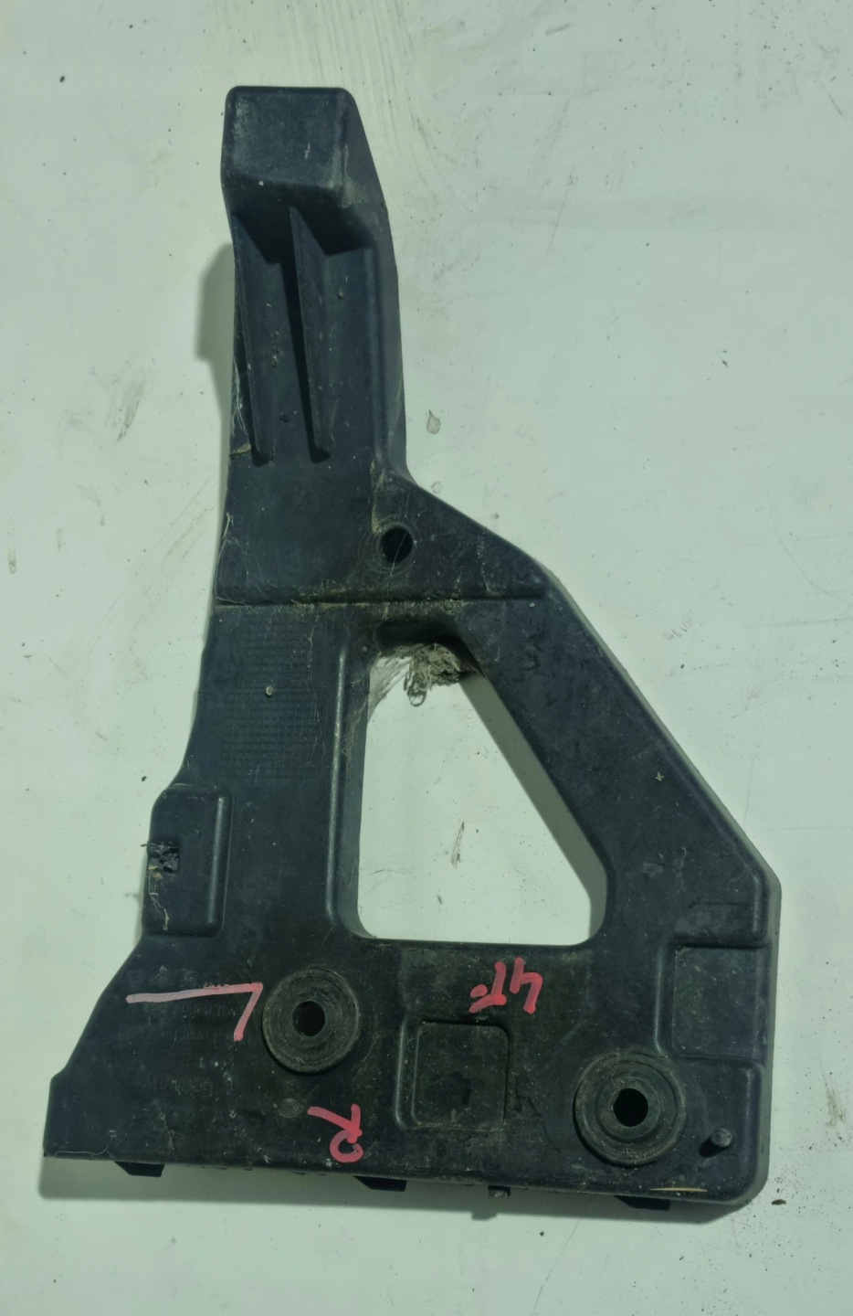 AUDI A6 C6 holder bumper bracket right front 4F0807228