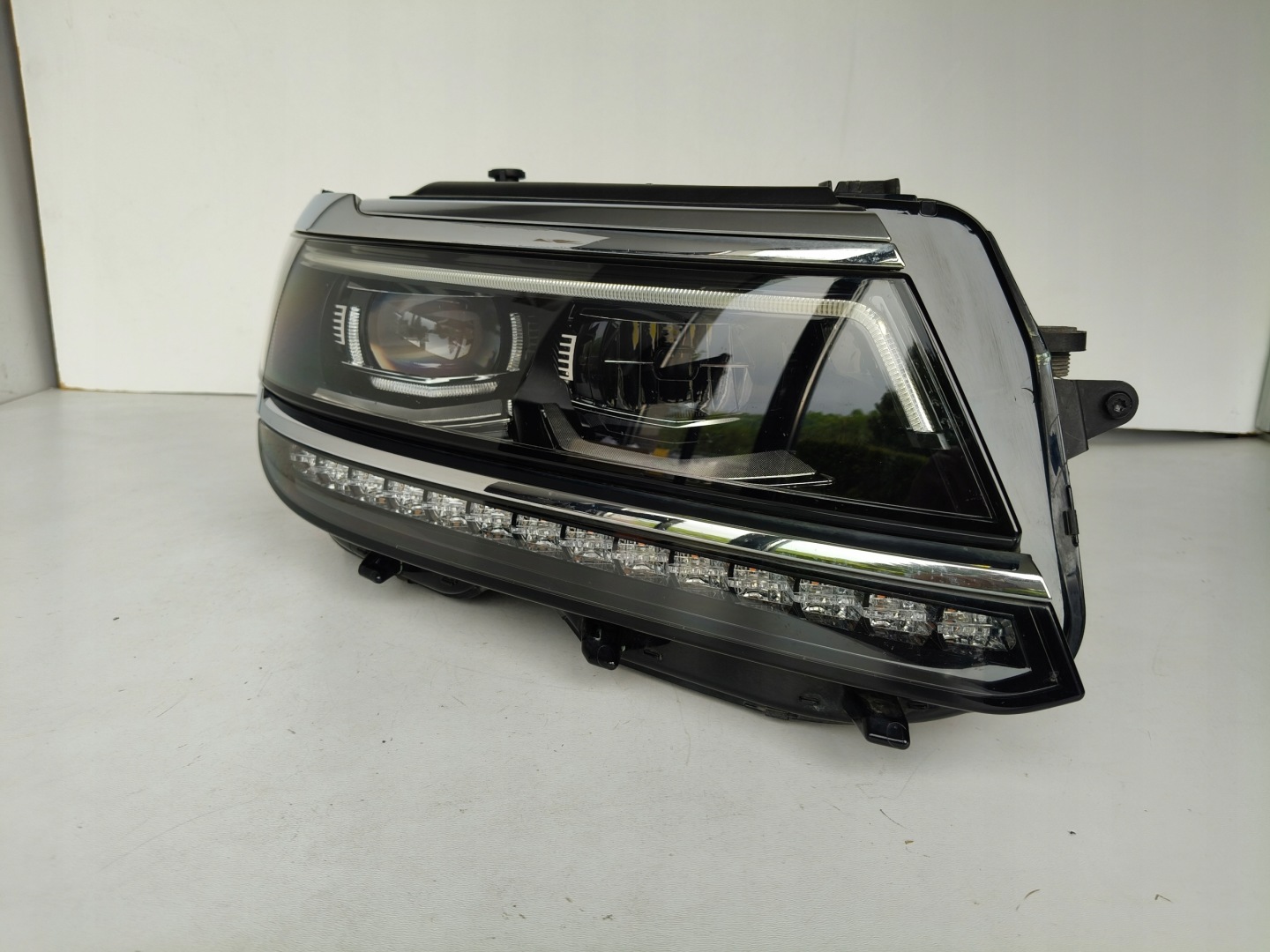 light right REFLEKTOR VW TIGUAN 5NN 16- ALLSPACE FULL LED