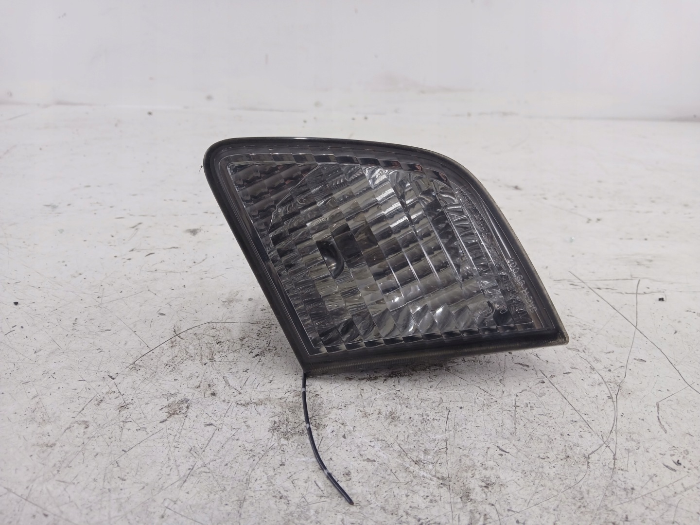 SUZUKI LIANA and light right rear part trunk door