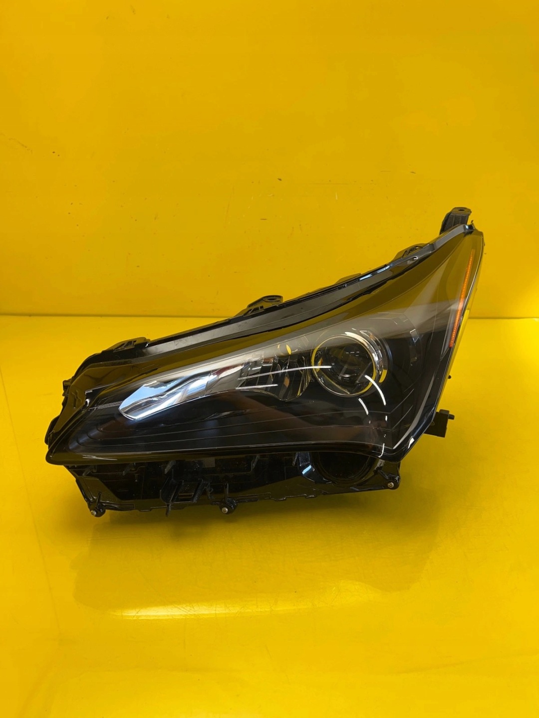light left Lexus NX NX200T NX300H 2018- Led