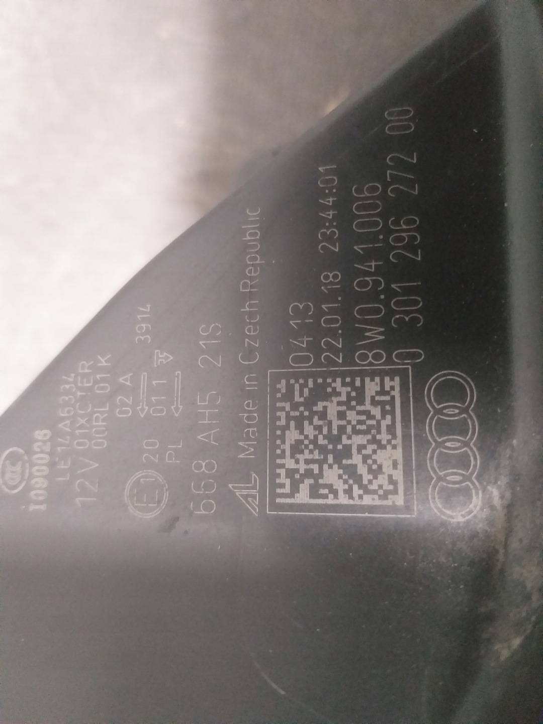 light front right AUDI A4 B9 16-19 XENON 8W0941006