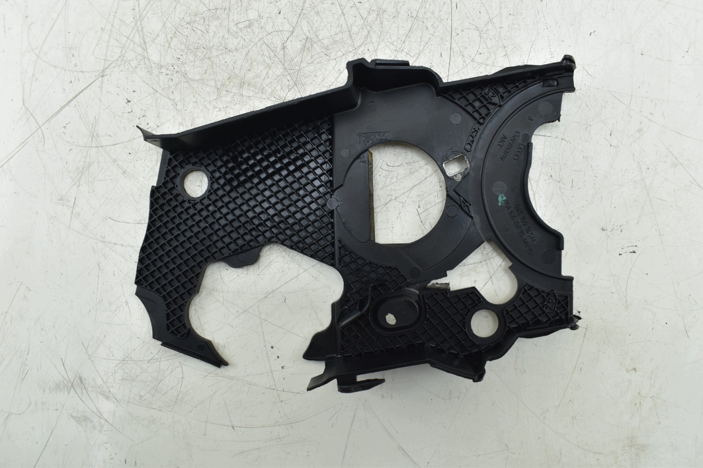couverture couverture de la distribution VOLKSWAGEN GOLF V 1.9 TDI 045109145H