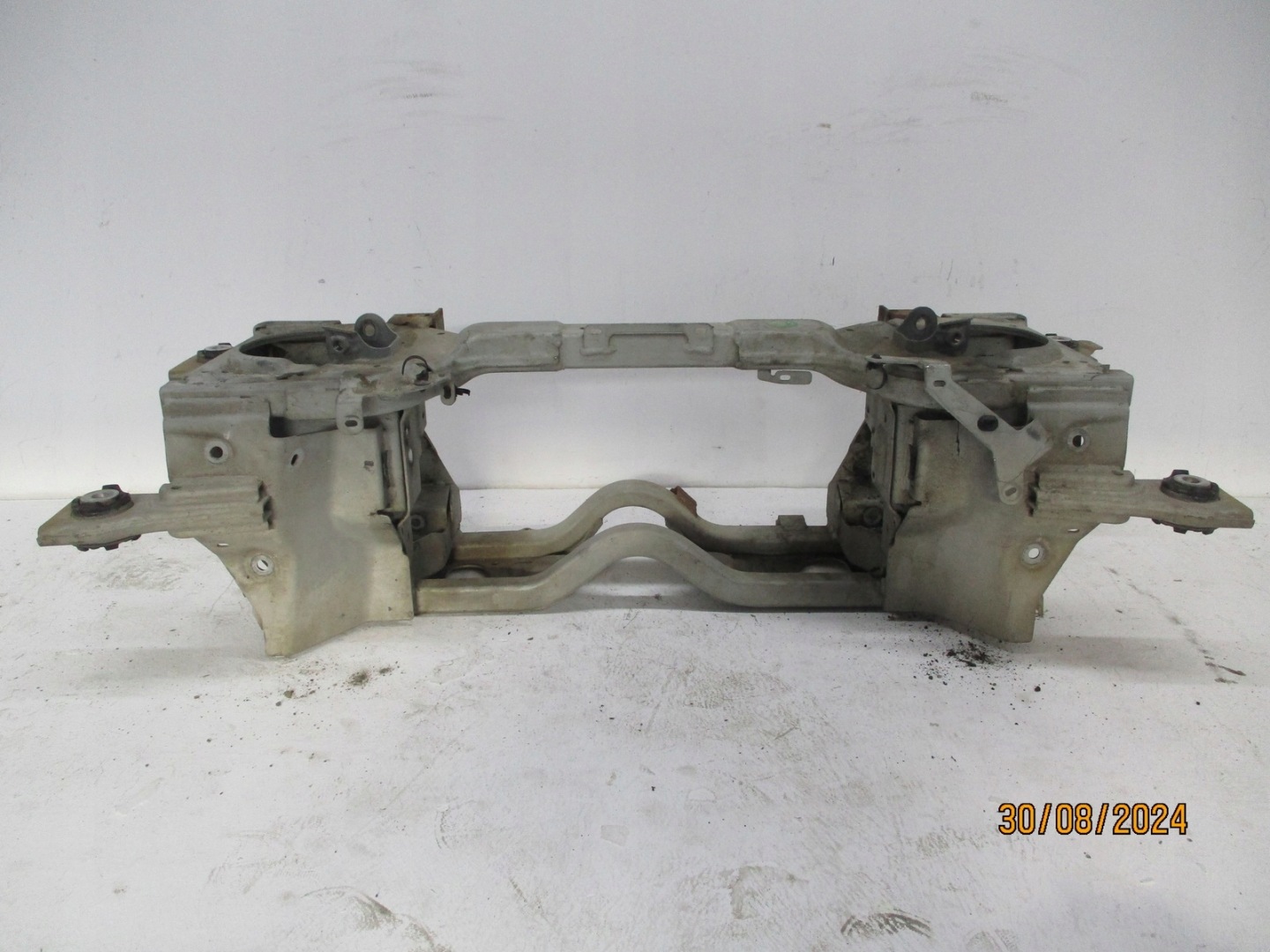 axle beam subframe axle beam rear part CITROEN DS7 4X4 9819187580